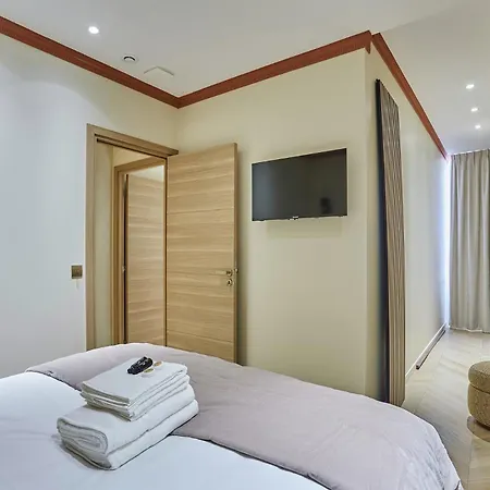 3 Bedrooms Center Of By Prestige