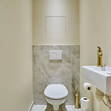 Apartment 3 Bedrooms Center Of By Prestige