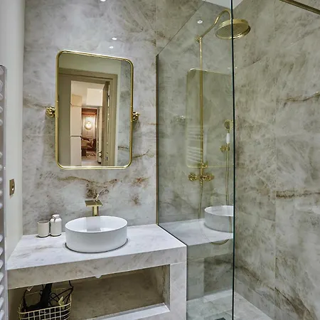3 Bedrooms Center Of By Prestige *
