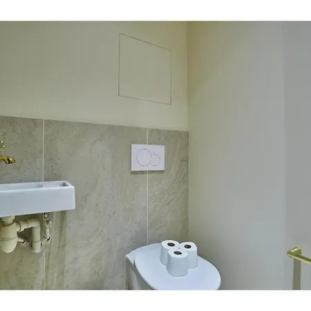 Apartment 3 Bedrooms Center Of By Prestige